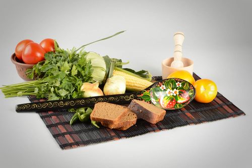 Cuchara de madera decorada hecha a mano regalo original utensilio de cocina - MADEheart.com