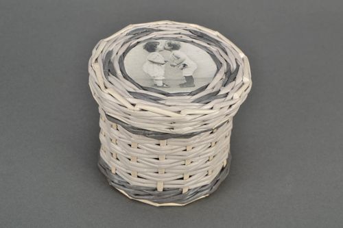 Decoupage newspaper woven basket with lid - MADEheart.com