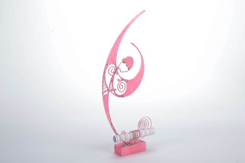 Estatueta para interior de gesso e fios de aço - MADEheart.com