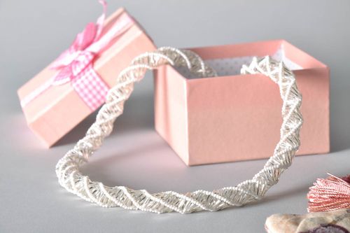 Collier en perles de rocailles fait main - MADEheart.com