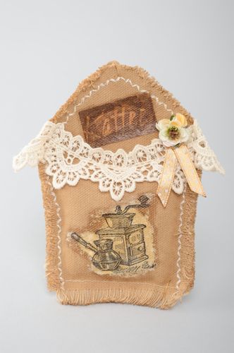 Colgante aromatizado con encaje - MADEheart.com