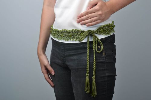 Cinturón trenzado hecho a mano accesorio de moda ropa femenina estilosa original - MADEheart.com