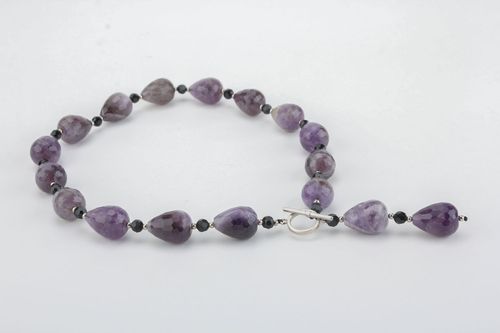 Necklace with amethyst and agate - MADEheart.com