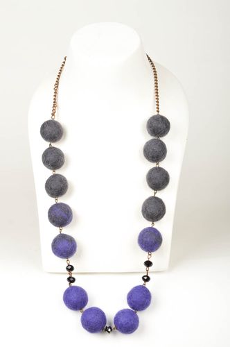 Handmade bead necklace unusual bead necklace woolen accessory gift ideas - MADEheart.com