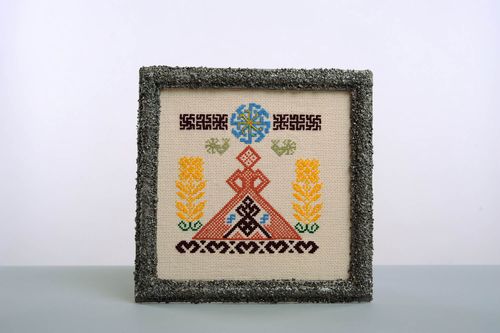 Embroidered picture Makosh Amulet - MADEheart.com
