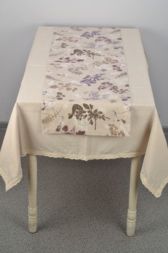 Chemin de table en tissu de coton beige à fleur rectangulaire fait main - MADEheart.com