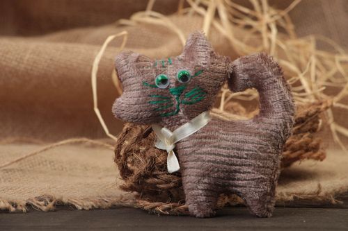 Gatto carino fatto a mano pupazzo di peluche giocattolo simpatico da bambini - MADEheart.com