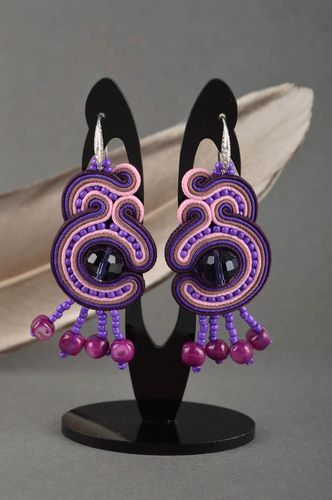 Boucles doreilles pendantes Bijou fait main violettes soutache Cadeau femme - MADEheart.com