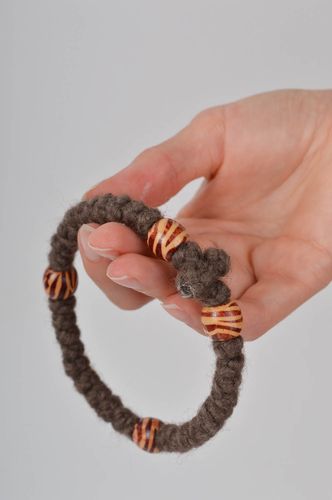 Pulsera de cuentas hecha a mano trenzada objeto religioso rosario para rezar - MADEheart.com
