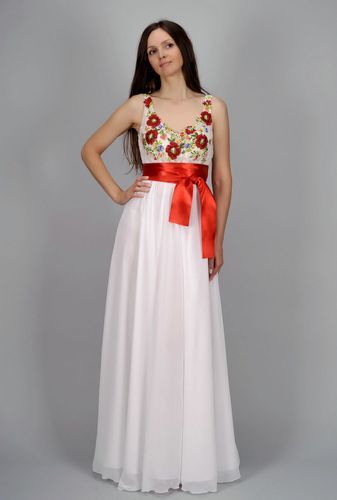 Evening dress with beaded embroidery - MADEheart.com