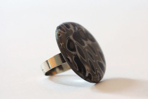 A ring of polymer clay and epoxy rasin - MADEheart.com
