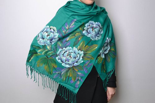 Beautiful painted thin cashmere scarf with fringe - MADEheart.com