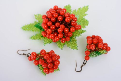 Künstlerisches schönes Schmuckset aus Glasperlen Ohrringe und Brosche handmade - MADEheart.com