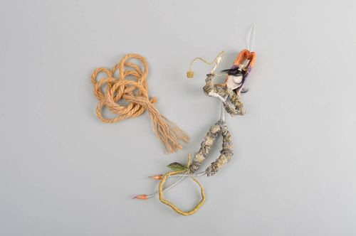 Juguete para decorar hecho a mano souvenir original elemento decorativo - MADEheart.com