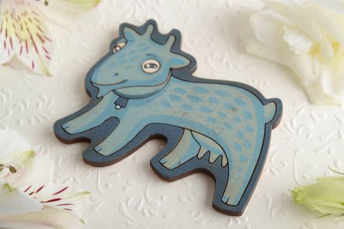 Bemalter lackierter handmade Kühlschrank Magnet Ziege aus Birkenholz für Dekor - MADEheart.com