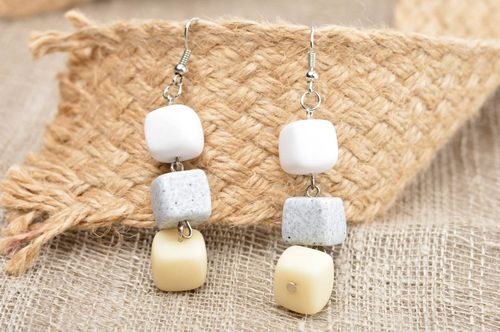 Orecchini raffinato in argilla polimerica fatti a mano accessorio originale  - MADEheart.com