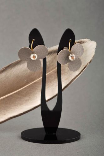 Pendientes hechos a mano de diseño bisutería fina regalo original Flores - MADEheart.com