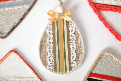 Amuleto Huevo pintado - MADEheart.com