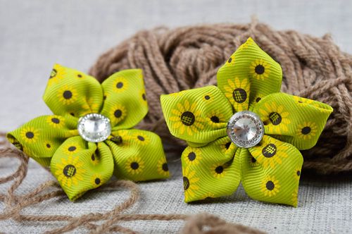 Rep ribbon scrunchies handmade scrunchies green hair accessories for children - MADEheart.com