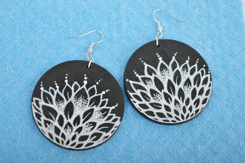 Pendientes hechos a mano de madera bisutería fina elegante regalo original - MADEheart.com