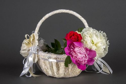 Tender wedding basket - MADEheart.com