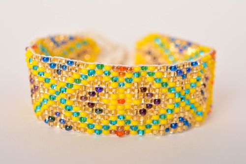 Pulsera artesanal elegante accesorio para mujer regalo original - MADEheart.com