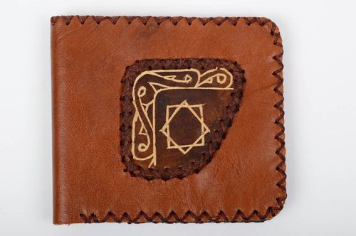 Portefeuille en cuir fait main Maroquinerie brun Cadeau original pour femme - MADEheart.com