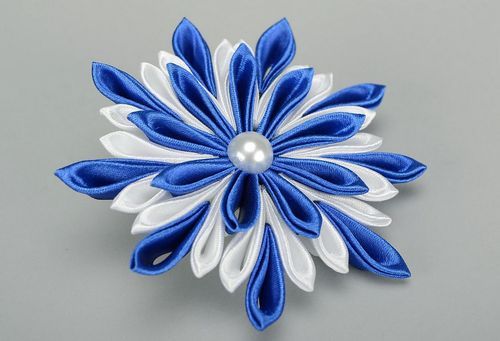 Satin scrunchy, blue & white - MADEheart.com