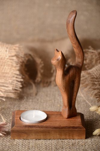 Candelero de madera hecho a mano figura decorativa objeto de decoración  - MADEheart.com