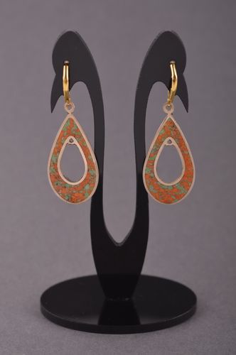 Pendientes de latón con piedras artesanales aretes de moda bisutería de mujer - MADEheart.com