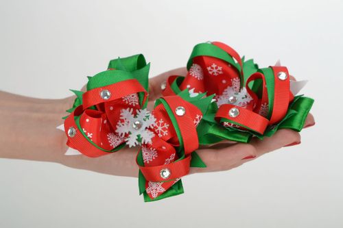 Hair clips with rep ribbons Christmas - MADEheart.com