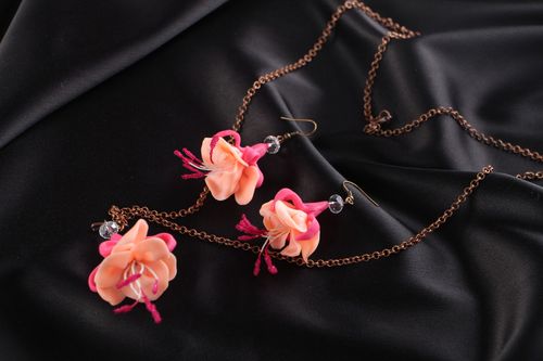 Set di orecchini e collana fatto a mano kit di accessori di argilla polimerica - MADEheart.com