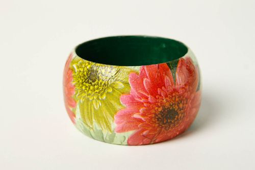 Handmade feminine bracelet lovely unusual jewelry designer cute accessories - MADEheart.com