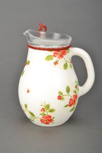 30 oz clear glass water pitcher in white color with a floral design with handle 1,2 lb - MADEheart.com