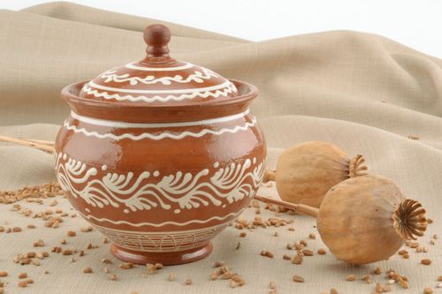 Topf mit Deckel aus Keramik - MADEheart.com