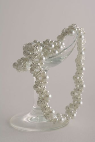 Handmade Collier mit Glasperlen (weiß) - MADEheart.com