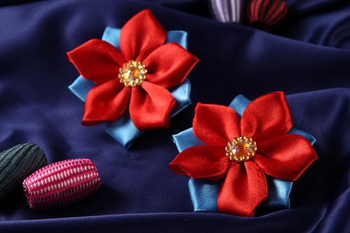 Pinces à cheveux fait main Barrettes fleurs en rubans rouge bleu Cadeau fille - MADEheart.com