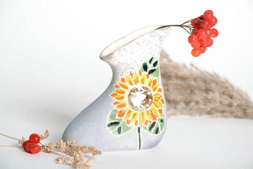 5 inches ceramic white color decorative vase with sunflower painting 0,6 lb - MADEheart.com