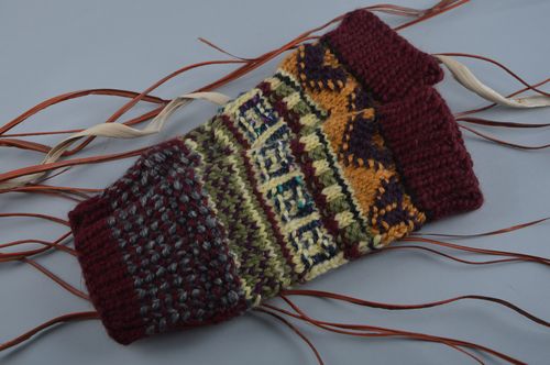 Beautiful handmade fingerless gloves knitted of wool with colorful ornaments - MADEheart.com