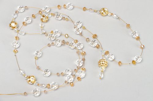 Glass bead thread necklace - MADEheart.com