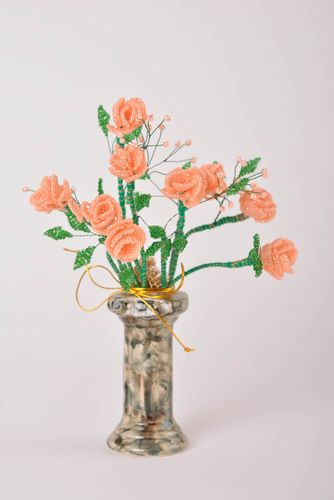 Composition florale fait main Fleurs décoratives Deco maison perles rocail - MADEheart.com