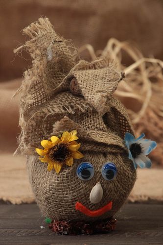 Poupée originale domovoï en toile de jute faite main décorative porte-bonheur - MADEheart.com
