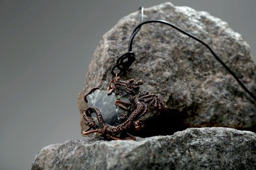 Pendent with a stone Mountain dragon - MADEheart.com