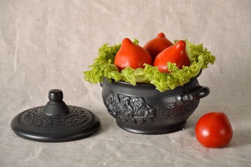 Clay pot for baking - MADEheart.com