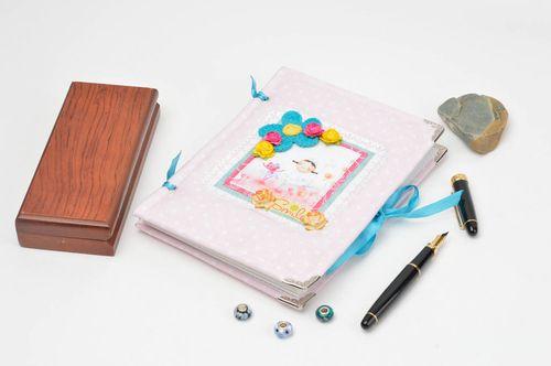 Carnet de notes blanc fait main Papeterie avec fleurs scrapbooking Cadeau fille - MADEheart.com