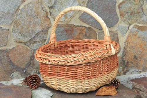 Wicker basket with handle - MADEheart.com