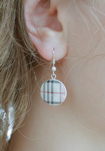 Orecchini belli in argilla polimerica fatti a mano accessorio originale  - MADEheart.com