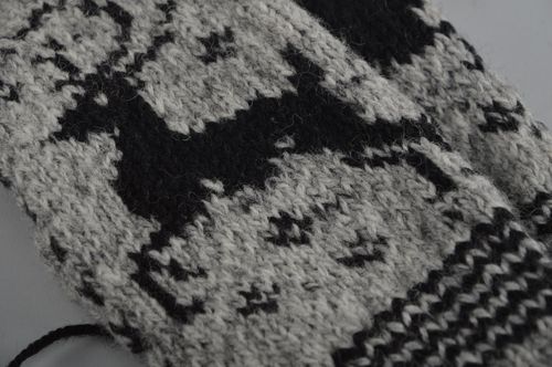 Handmade warm gray mittens with ornament knitted of sheep wool for women - MADEheart.com
