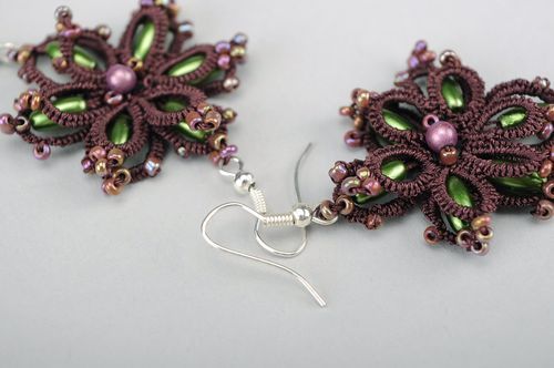 Floral Earrings Made of Beads - MADEheart.com