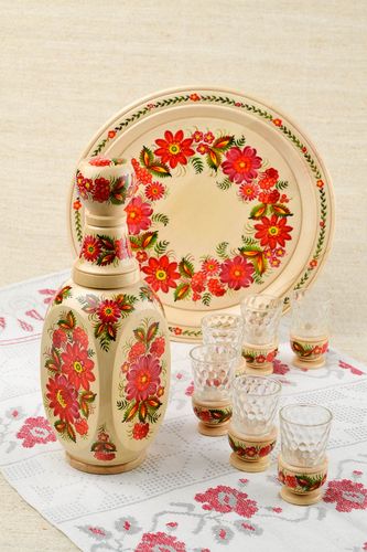 Bouteille à vin fait main Plateau rond bois original Vaisselle originale - MADEheart.com